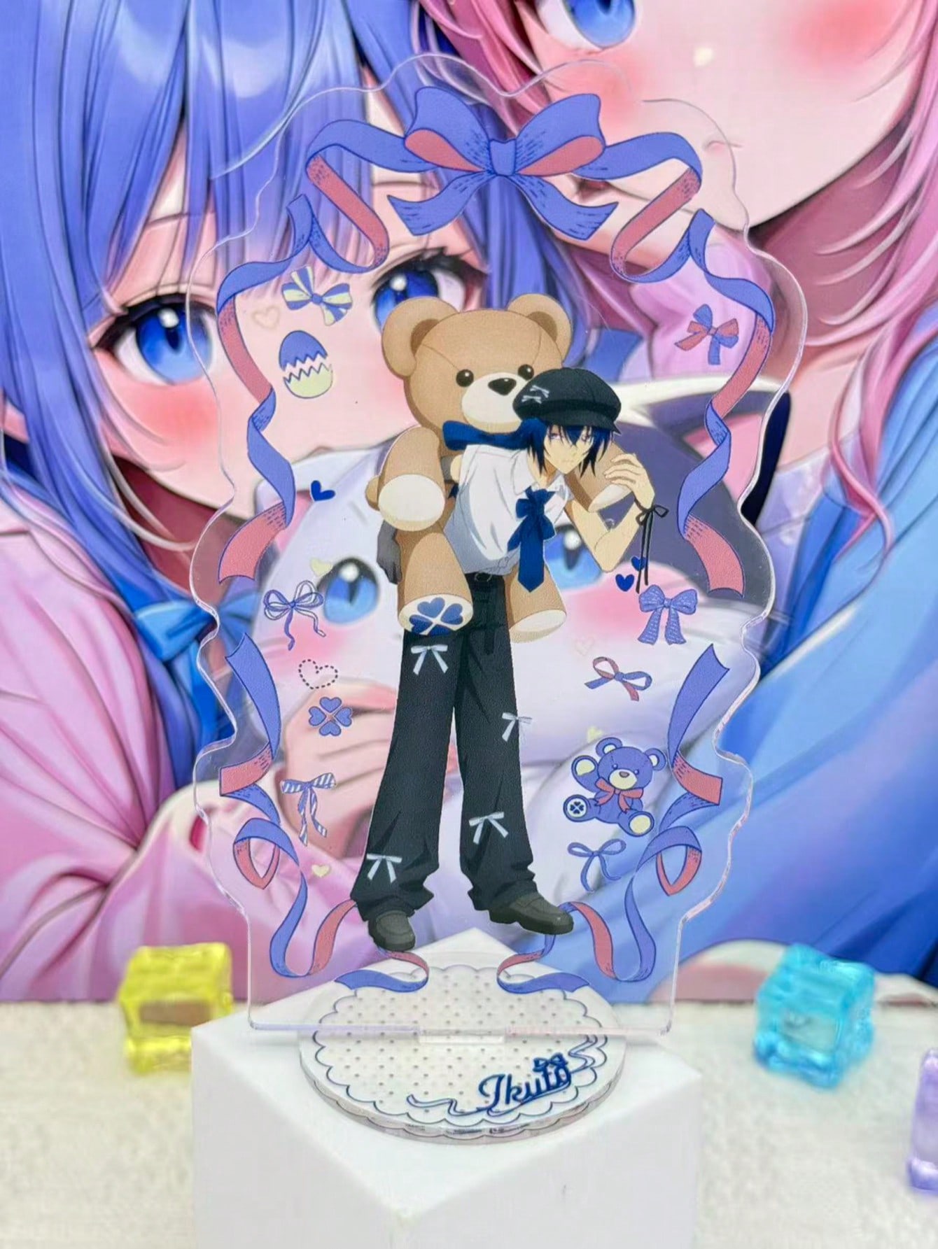 Figurine en acrylique sur le t - Desk Accessories avis et prix